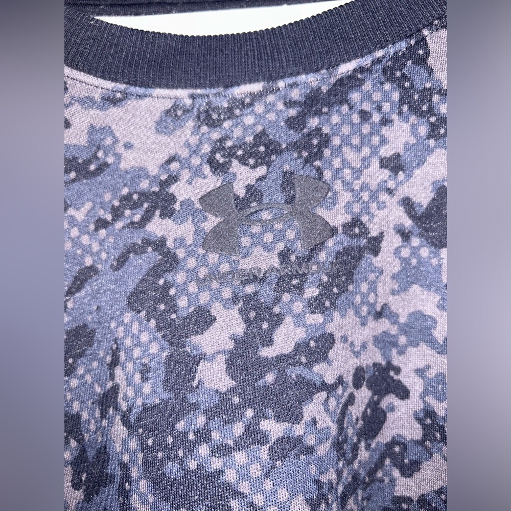 Under armor 2 peice. - Picture 5 of 9